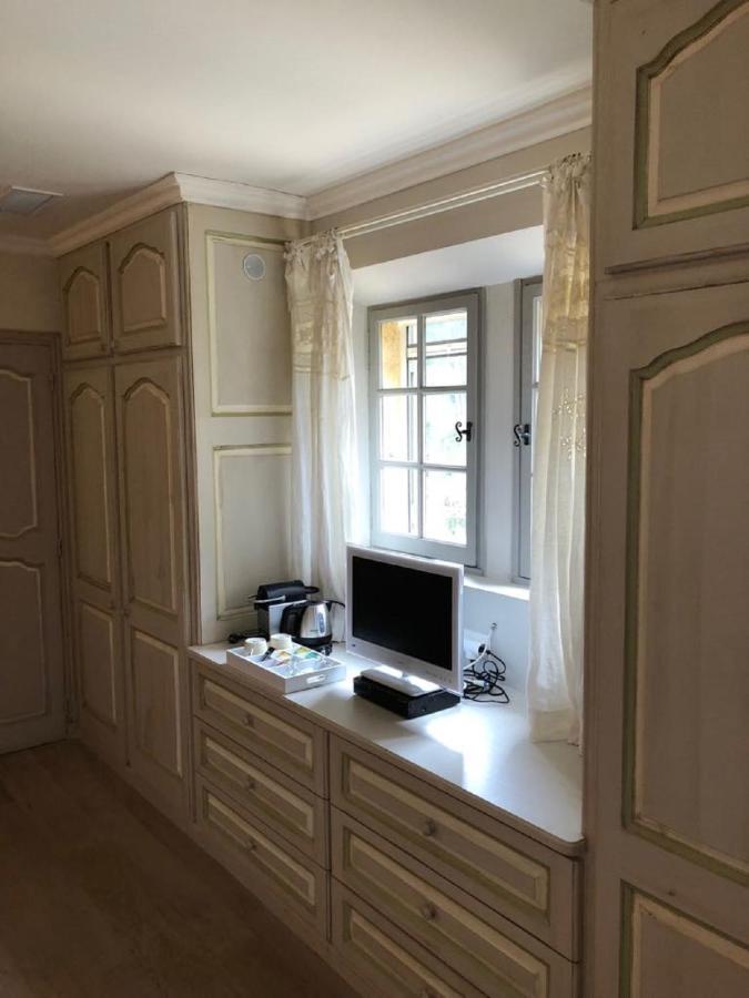 Domaine De La Tourelle Orgon ภายนอก รูปภาพ